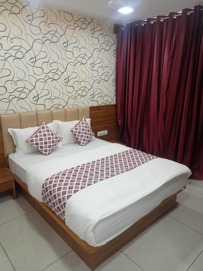 Hotel Dreamland วาโดดารา ภายนอก รูปภาพ