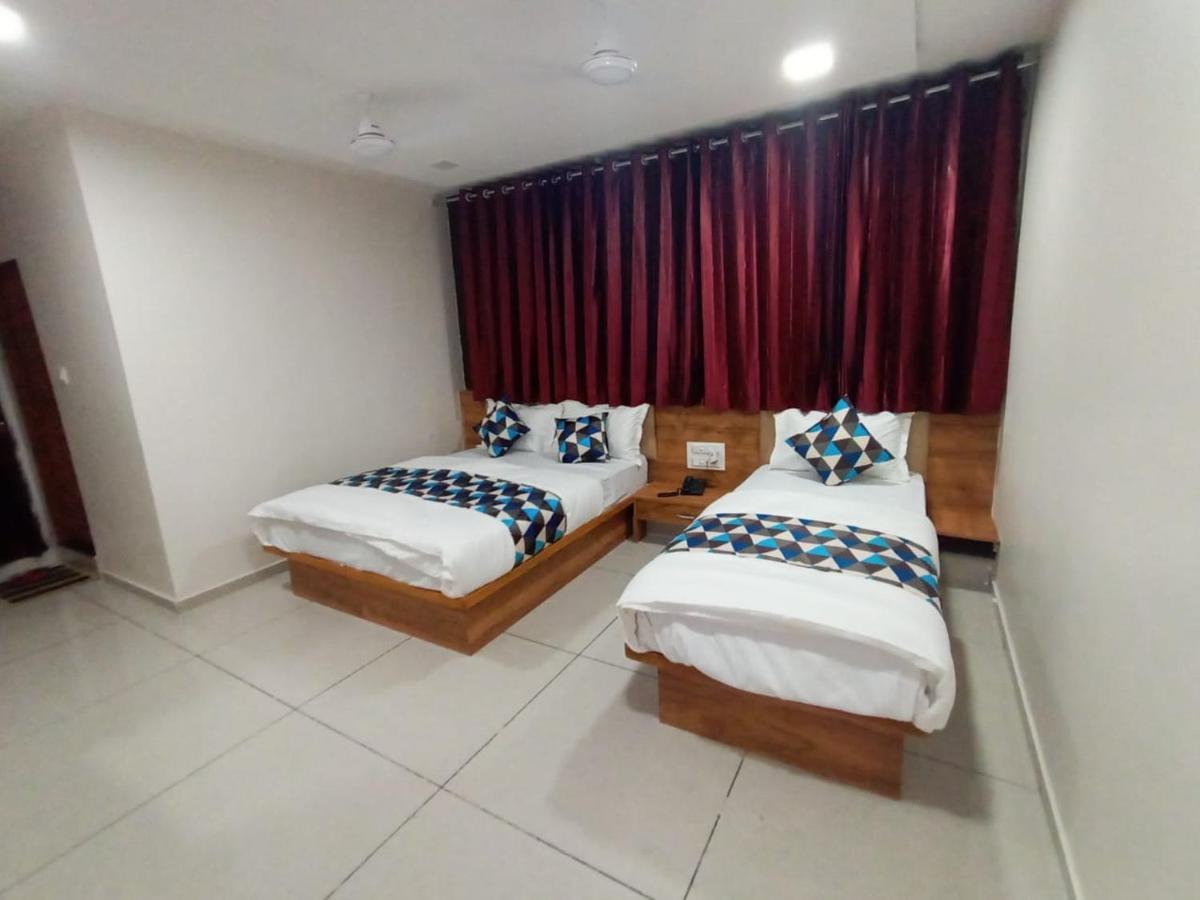 Hotel Dreamland วาโดดารา ภายนอก รูปภาพ
