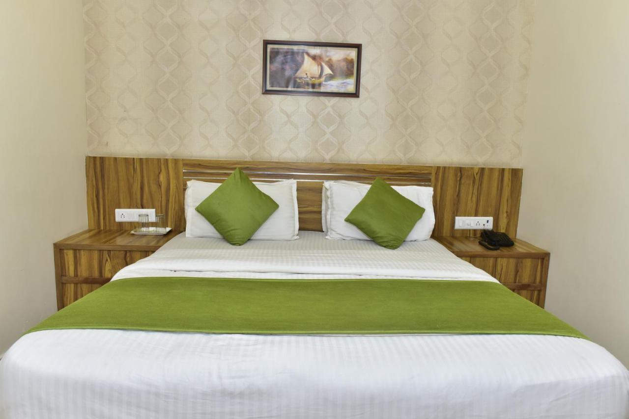 Hotel Dreamland วาโดดารา ภายนอก รูปภาพ